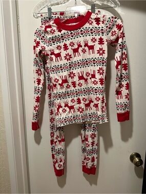 Hanna Andersson Red and White Reindeer Pajama Set